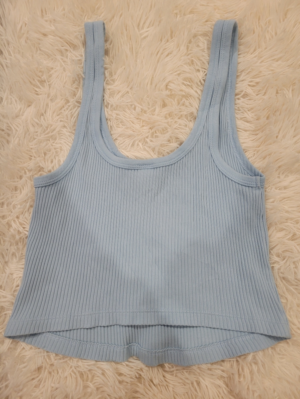 Old Navy Ribbed Light Blue Cropped Tank Top - Picture 3 of 4